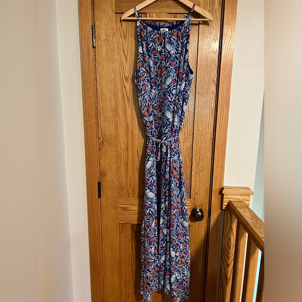 Old Navy lightweight lined Maxi dress . size XL Like new.